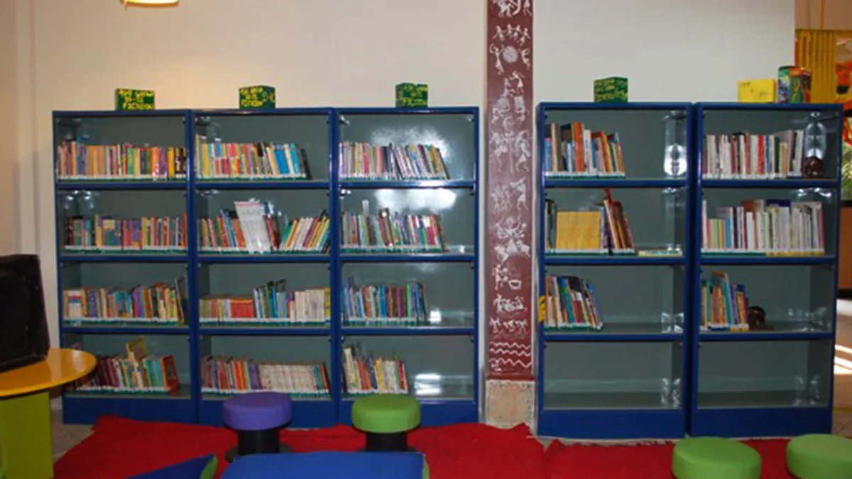 Maharashtra Mitra Mandal Library 1