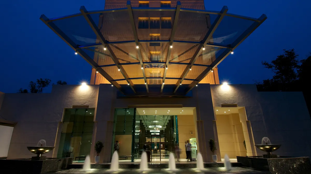 Blue Diamond, Pune - IHCL SeleQtions 2