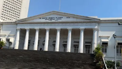 State Central Library, Chakala