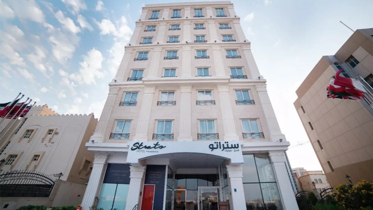 Strato Hotel by Warwick 7