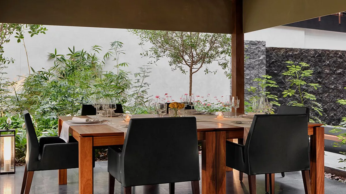 Hunters Room & Grill 2