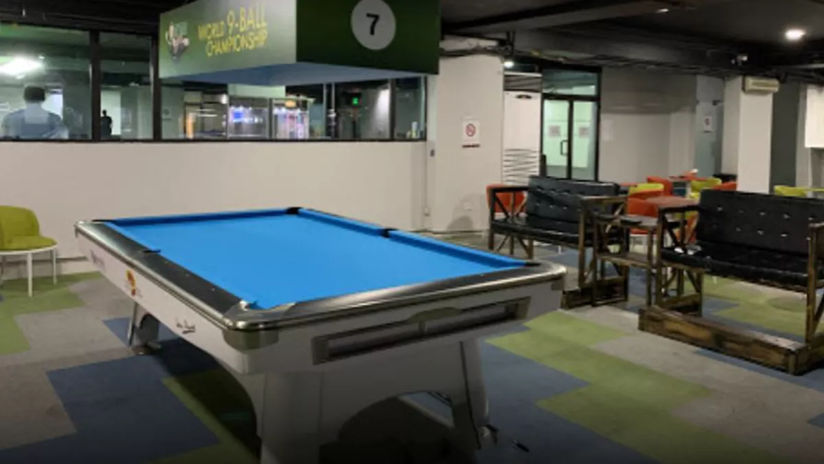Rendezvous Bowling Alley 2