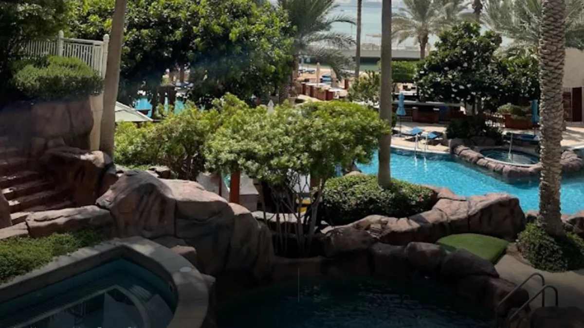 Seasons Tea Lounge 3