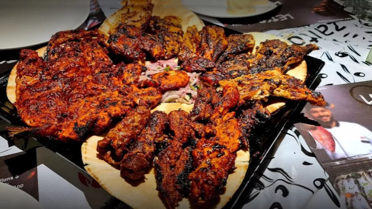 Zaitoon Restaurant, Al Muthaf St 5