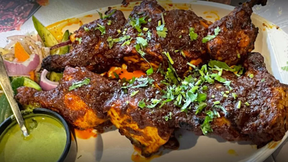 Zaitoon Restaurant, Al Muntazah 4