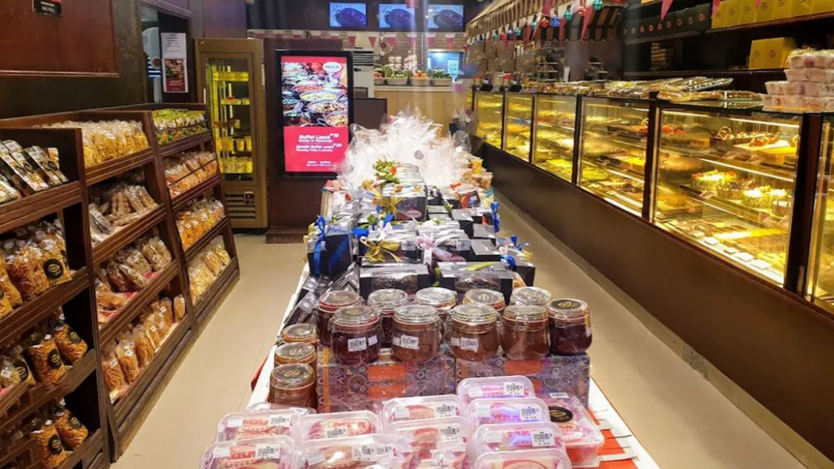 MRA Bakery & Restaurant 6