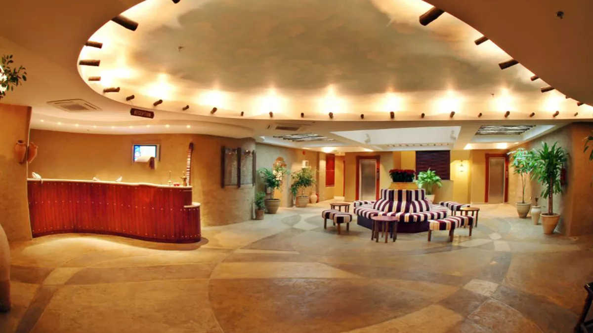 Al Liwan Suites Doha 5