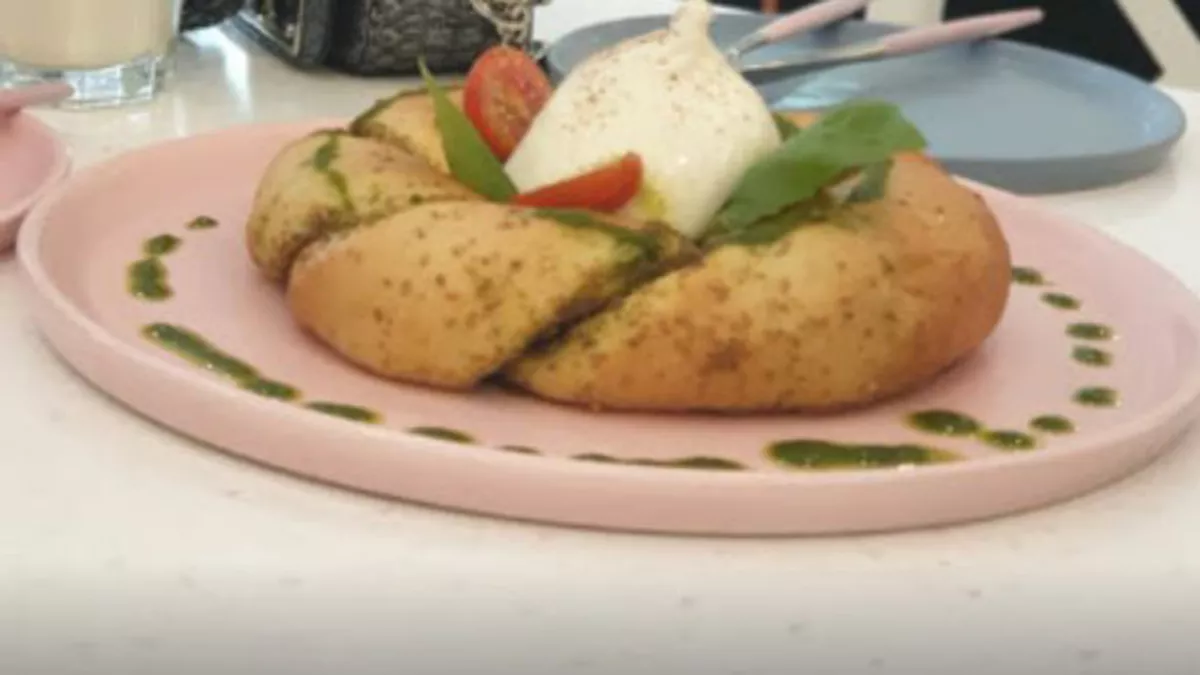 Pinna Bakery & Cafe 5