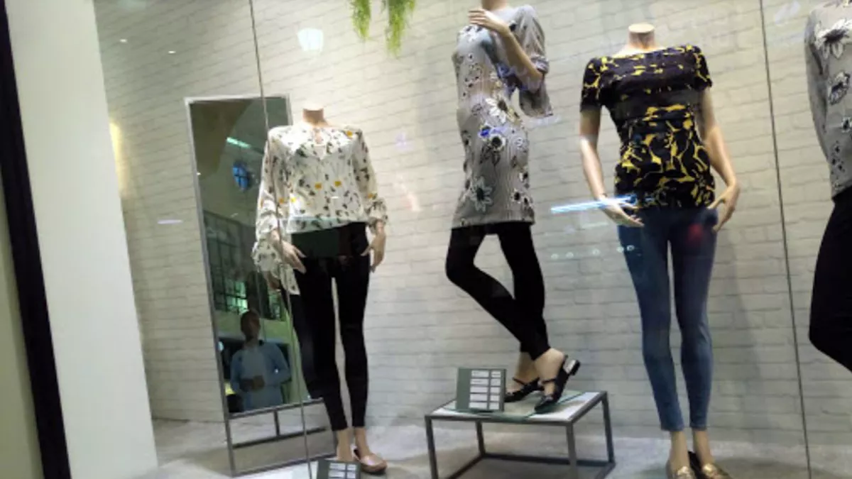 Next Clothing Store - The Mall 2