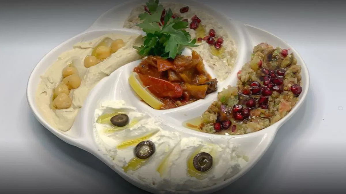 South Pearl Restaurant 7