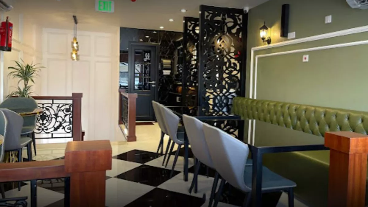 Saleem Javed Rule The Rolls 5