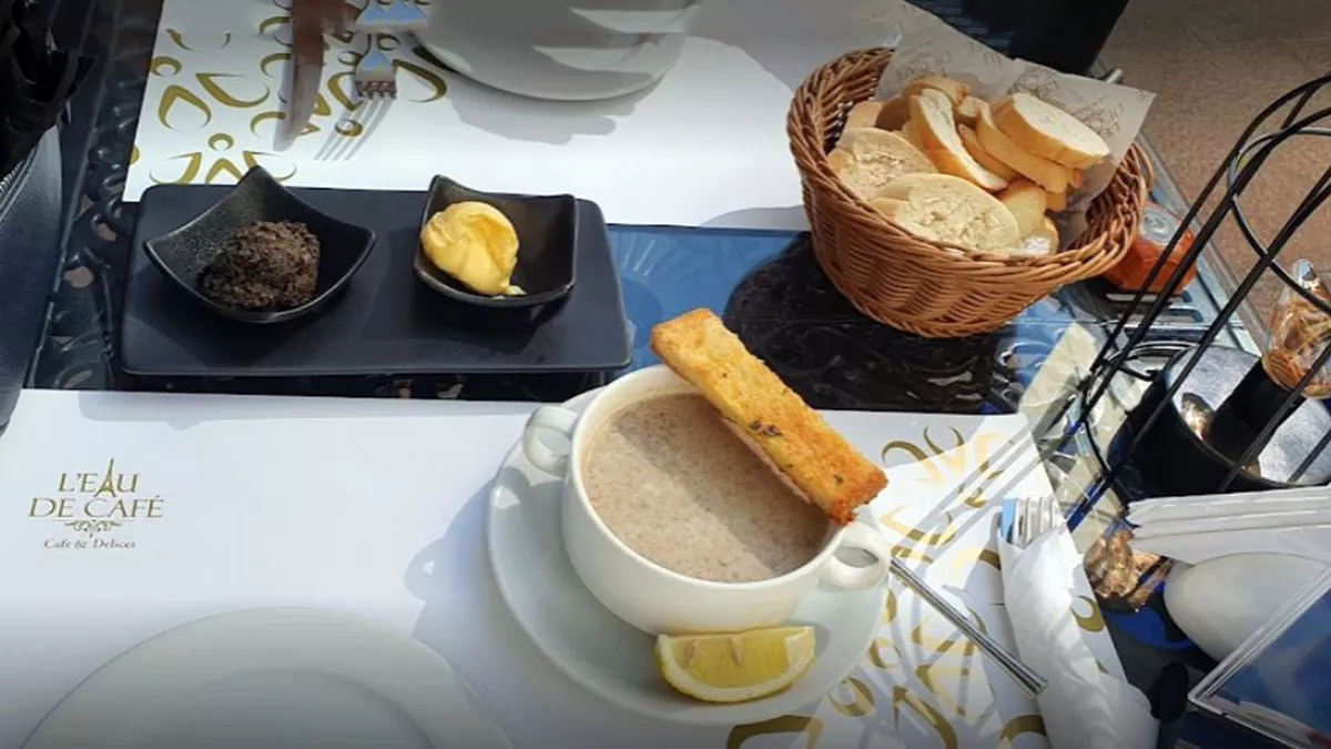 L'eau de café, Al Khail Street 6