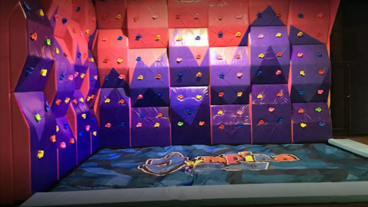 Jumpino Trampoline Park 4