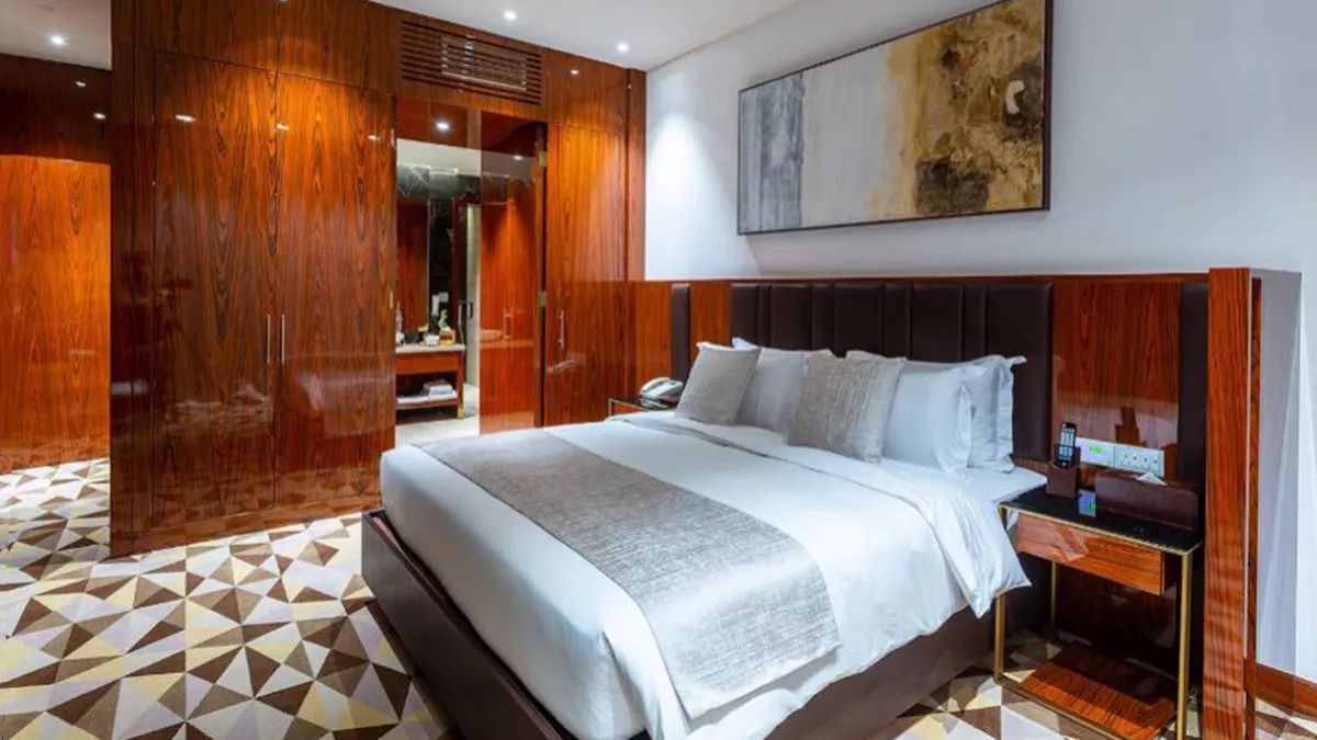 The Bentley Luxury Hotel & Suites 6