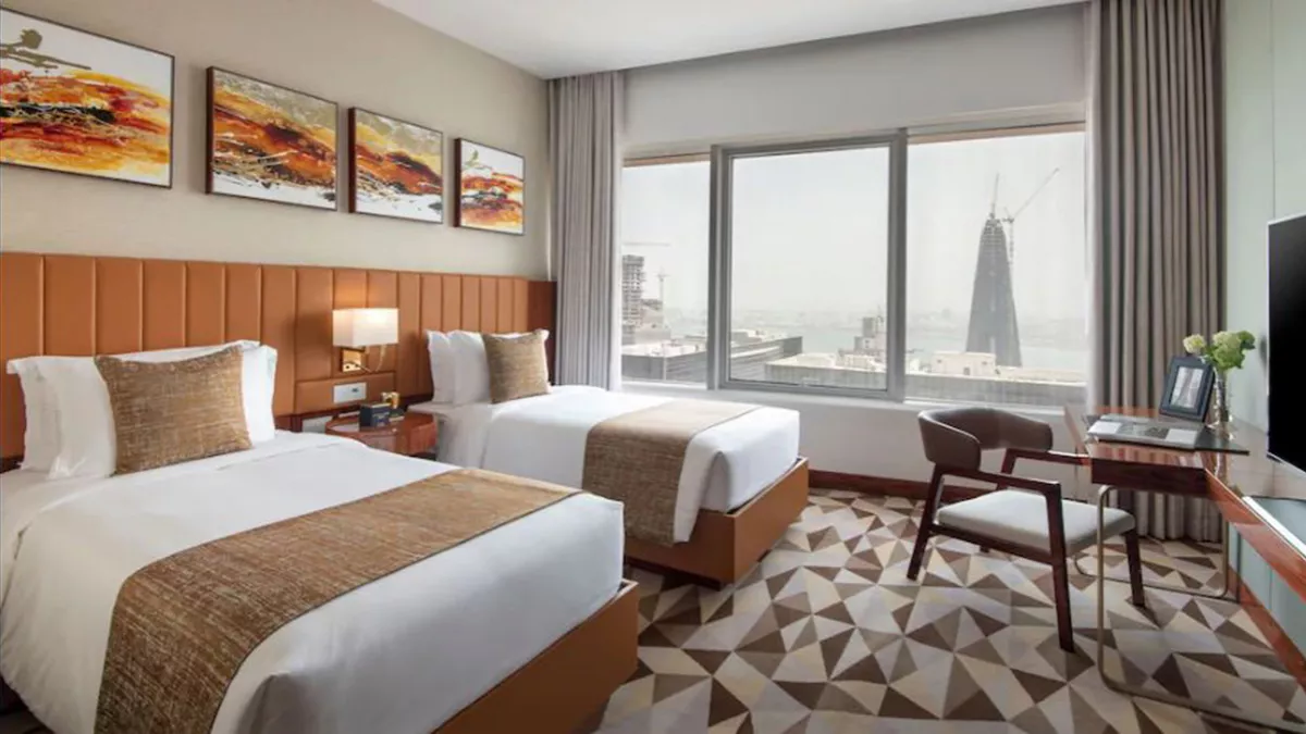 The Bentley Luxury Hotel & Suites 1