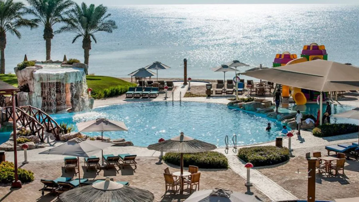 Sealine Beach, a Murwab Resort 4