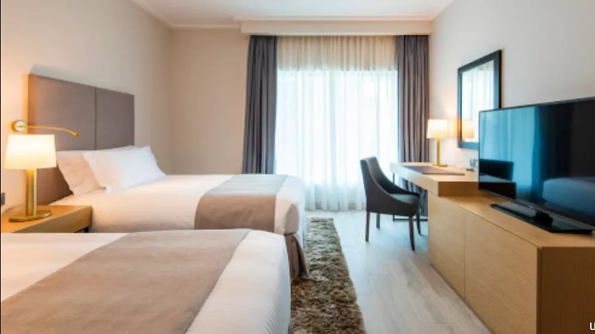 Centara West Bay Hotel & Residences 2