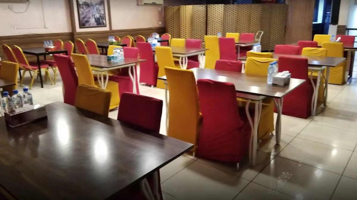 Hyderabad Palace Restaurant 3