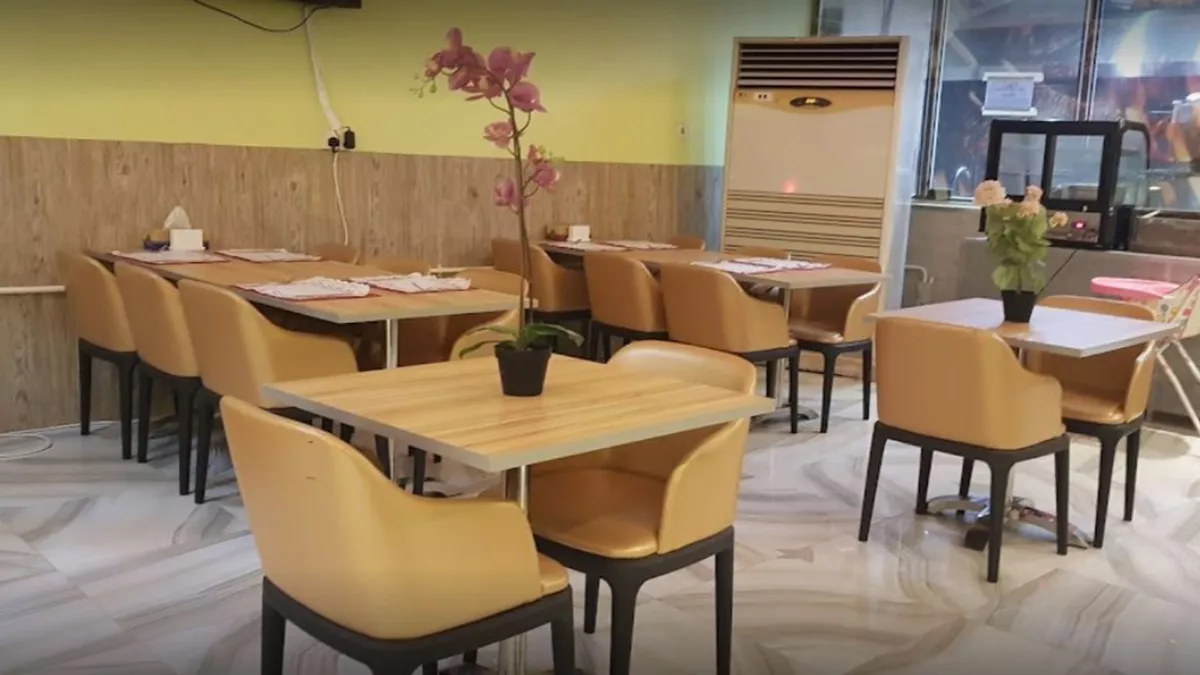 LalQila Restaurant 1