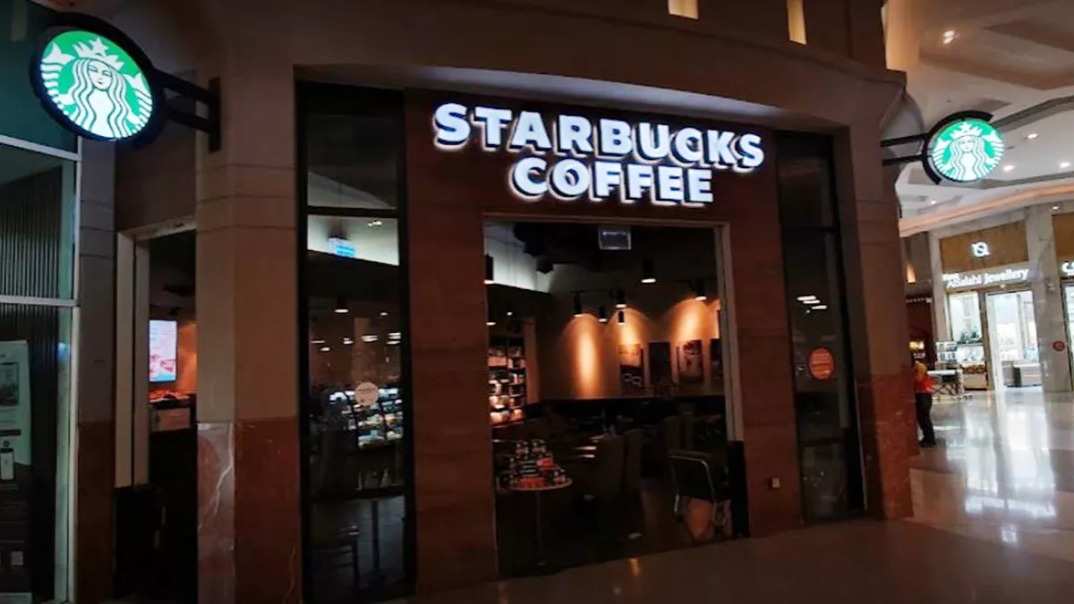 Starbucks - Hyatt Plaza 2