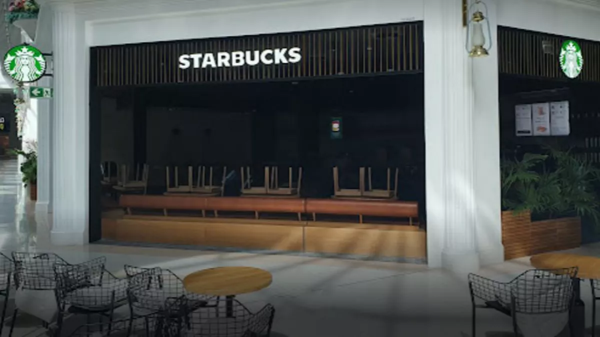 Starbucks - Landmark Mall 4