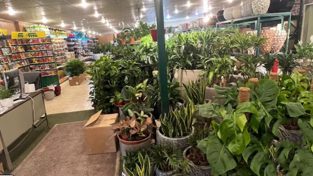 The Garden Centre W.L.L. 1