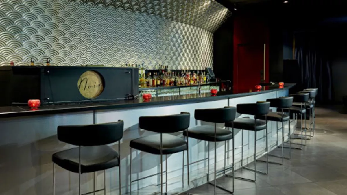 Crowne Plaza Doha West Bay 4