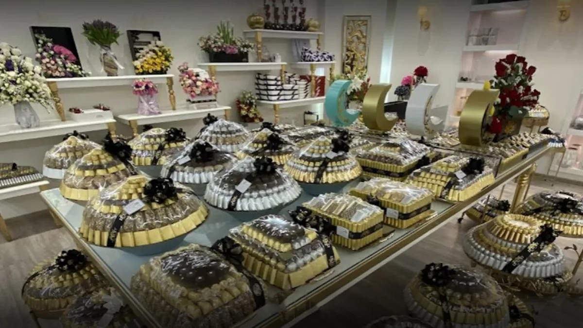 Luxury Flowers and Chocolates 7