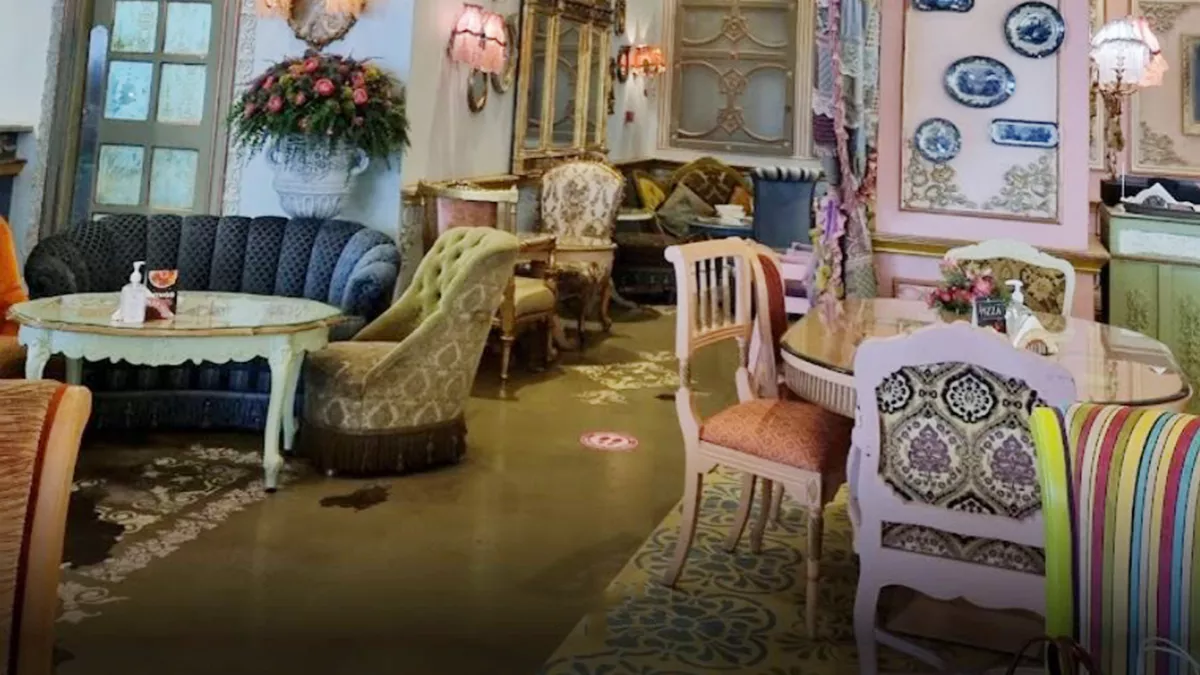 Shakespeare and Co. 2