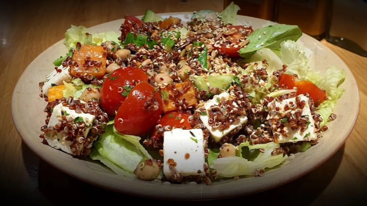 Nando's - Hyatt Plaza Mall 4