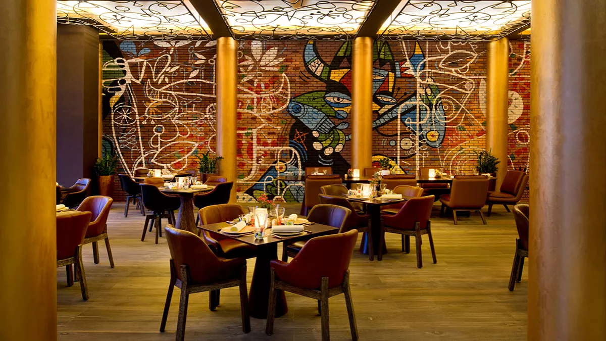 El Faro Restaurant 4