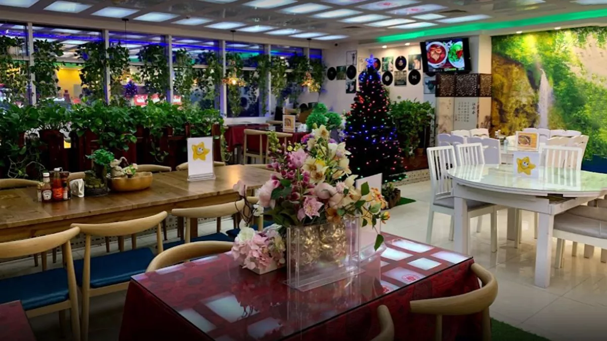 Three Peppers Chinese Restaurant - Al Muntazah 3