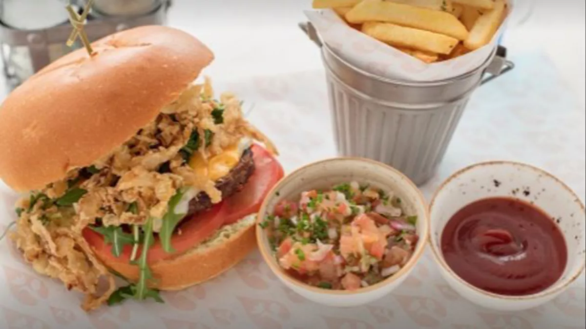 Eau De Rose - Mall of Qatar 5