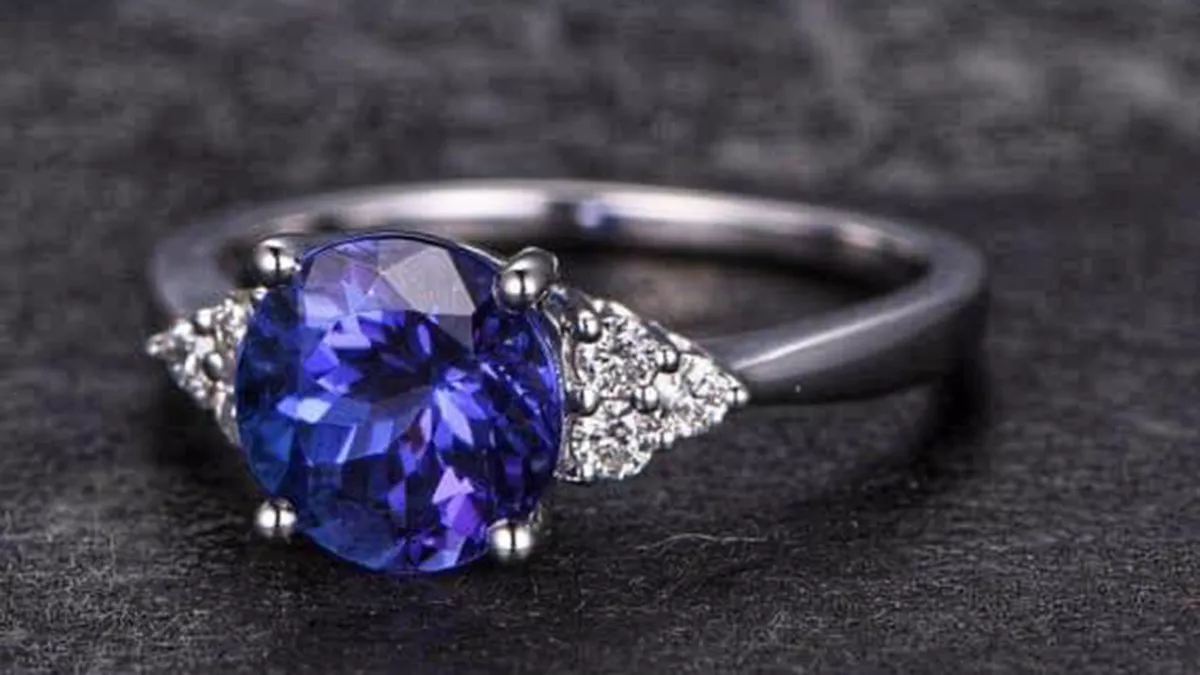 Unique Gem & Jewellery 1