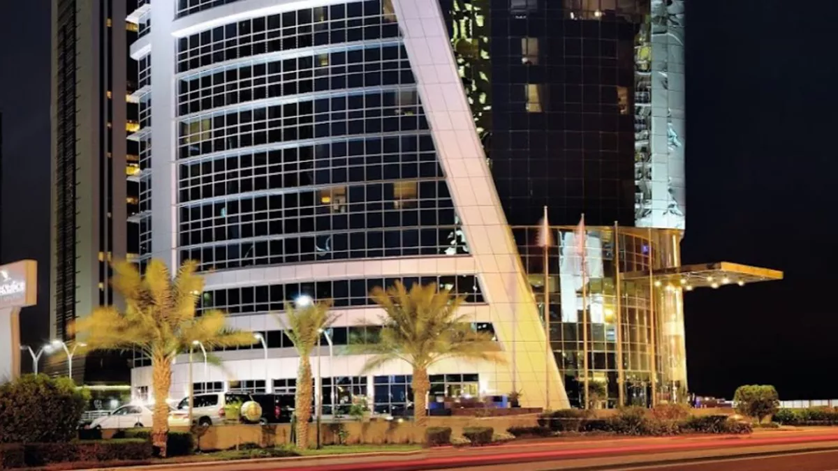 Mövenpick Hotel West Bay Doha 9