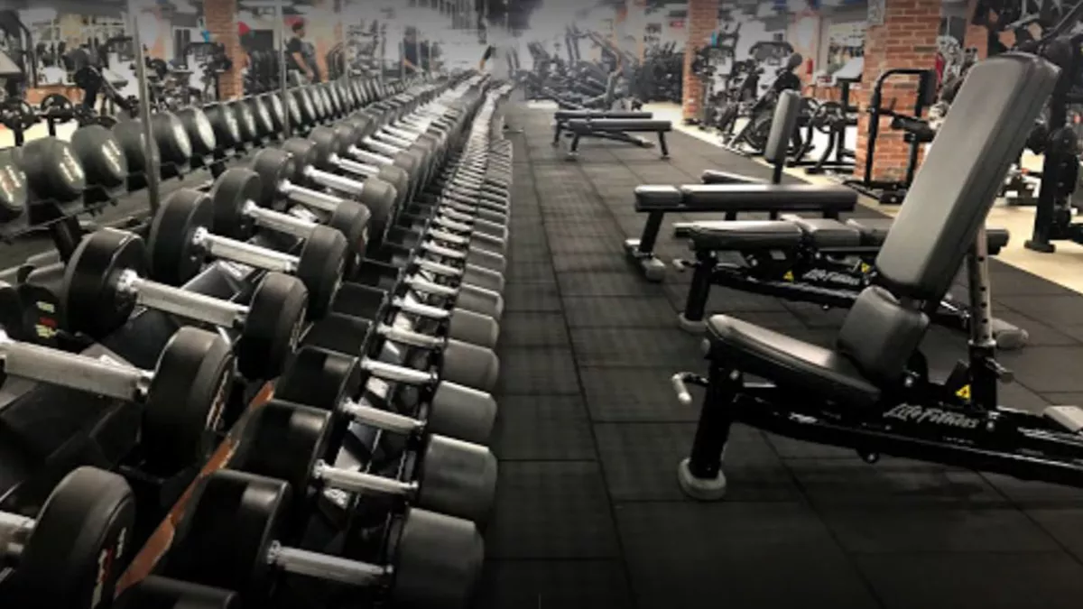 Powerhouse Gym, Salwa 2