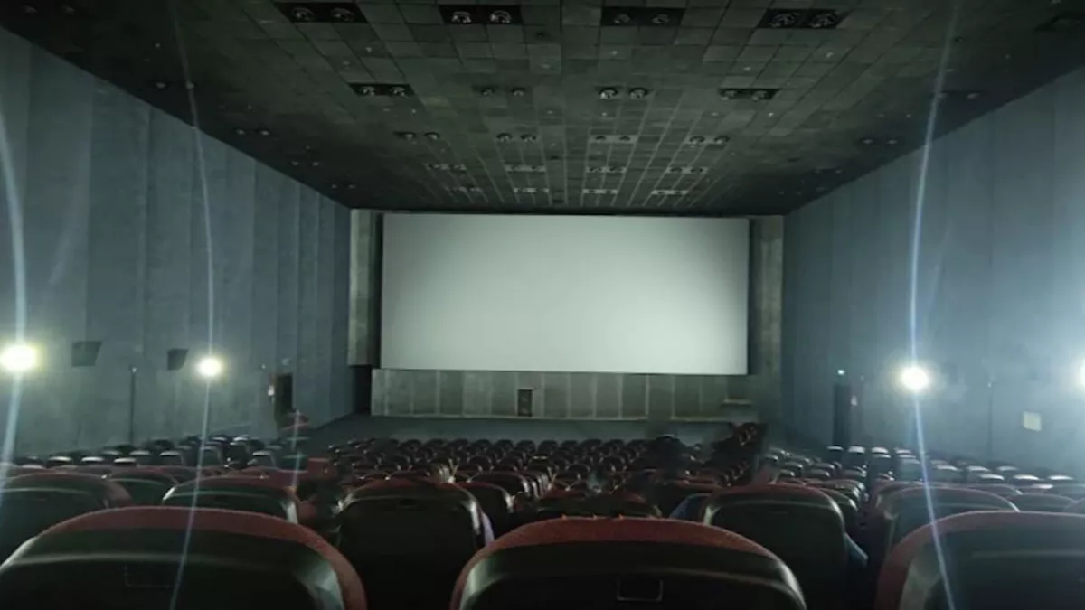 Asian Town Cinema 4 1