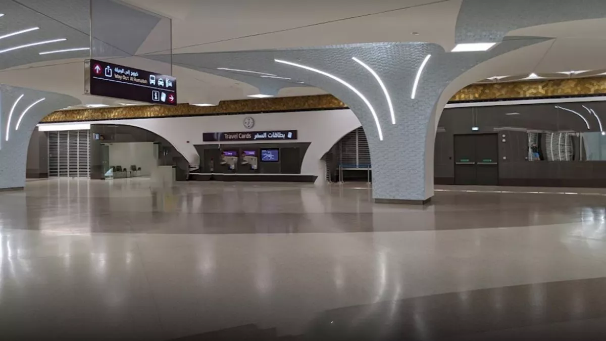 The White Palace- Subway Station 3