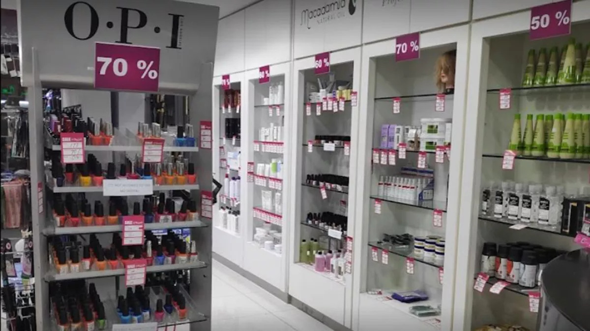 Nazih Cosmetics, Al Nasr 1