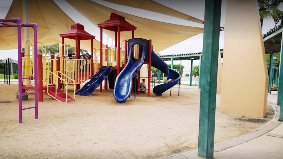 Al Dhakhira Park 2