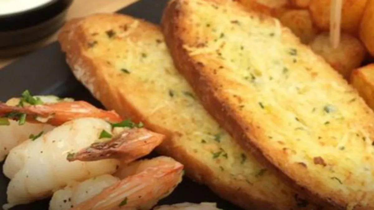 Markhan Lounge at Souq Al Wakra Hotel Qatar by Tivoli 1