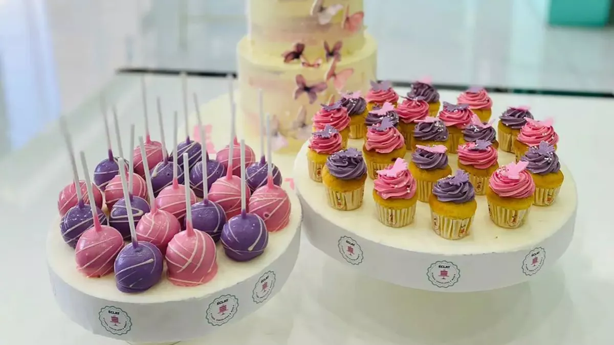 ECLAT Cake & Chocolates 3