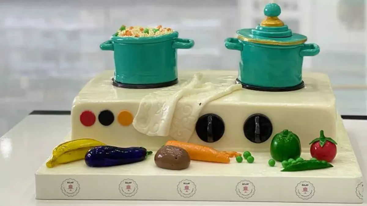 ECLAT Cake & Chocolates 2