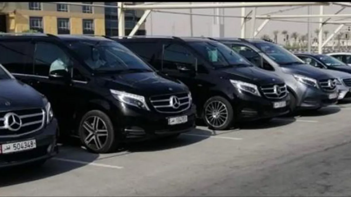 Doha Cabs Limousine 2