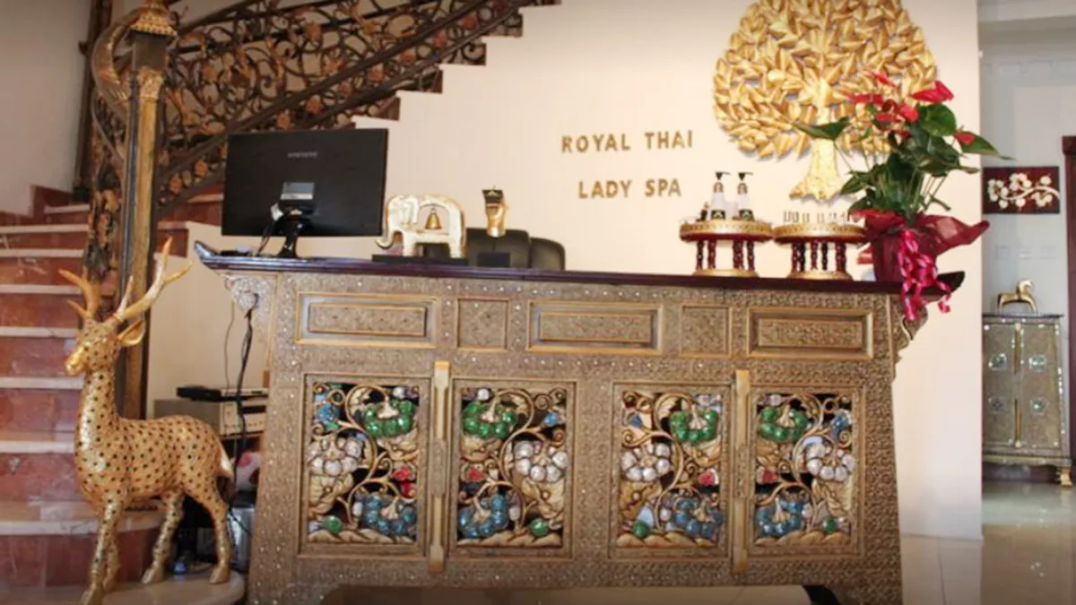 Royal Thai Lady Spa 1