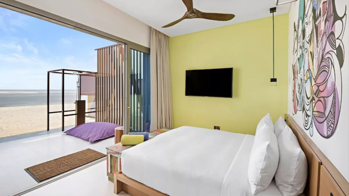 Fuwairit Kite Beach, Tapestry Collection by Hilton 7