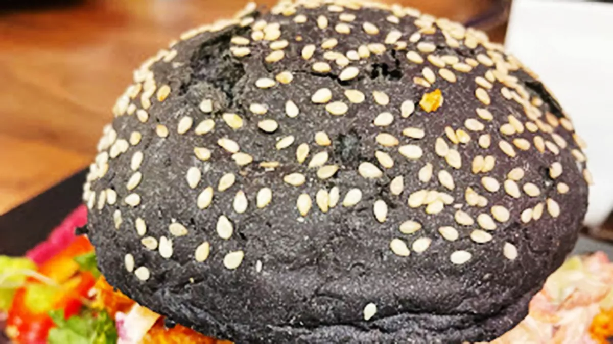 Hustle N' Flow Eatery 2