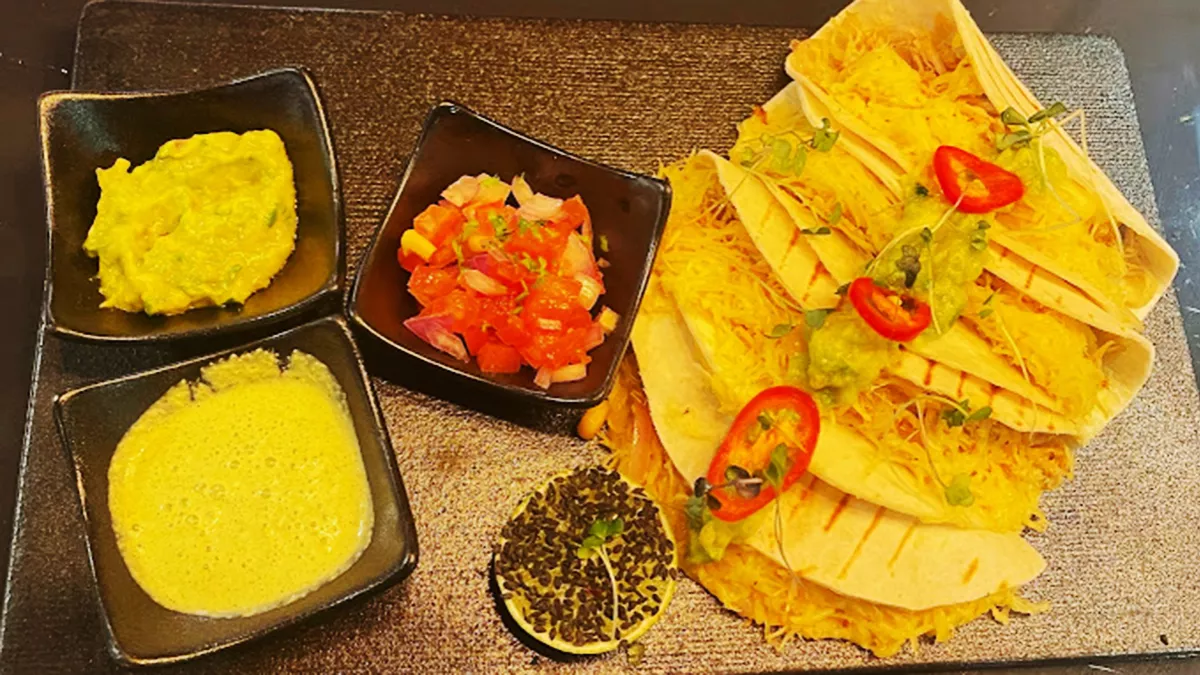 Hustle N' Flow Eatery 3