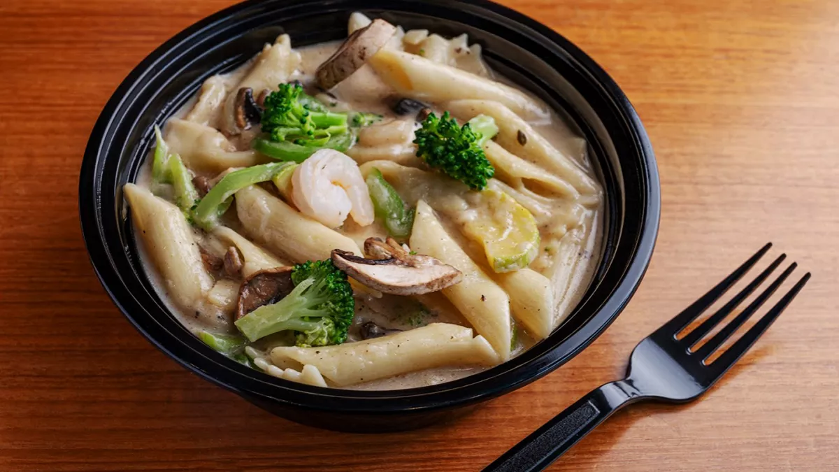 R Three lines Al Khor 2