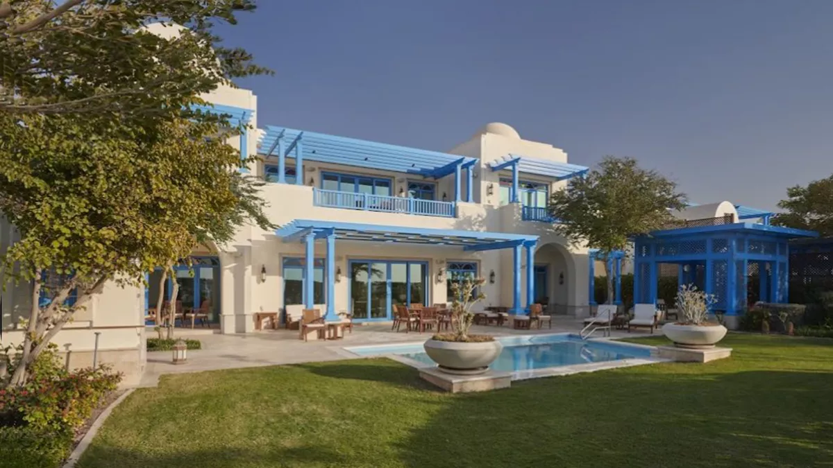 Hilton Salwa Beach Resort & Villas 1